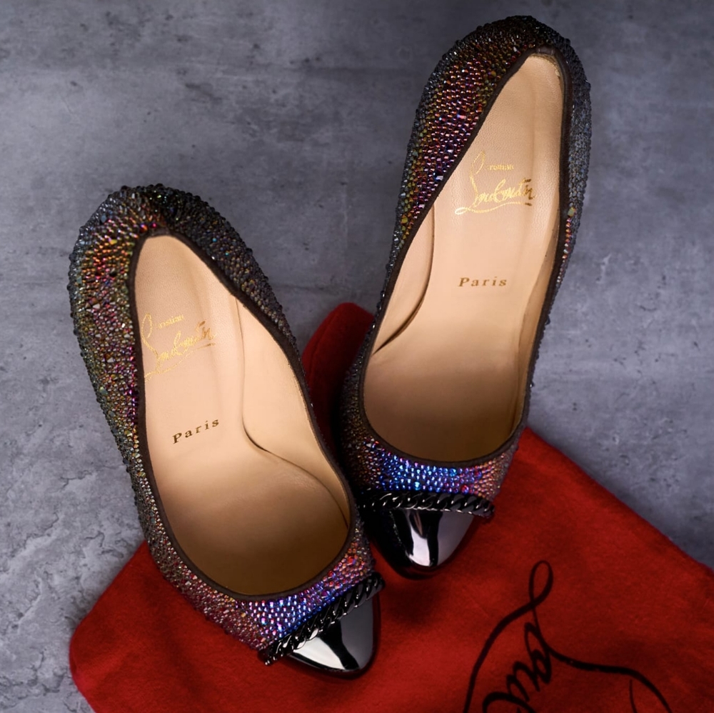*SOLD* Louboutin Metalipp Strass 38.5